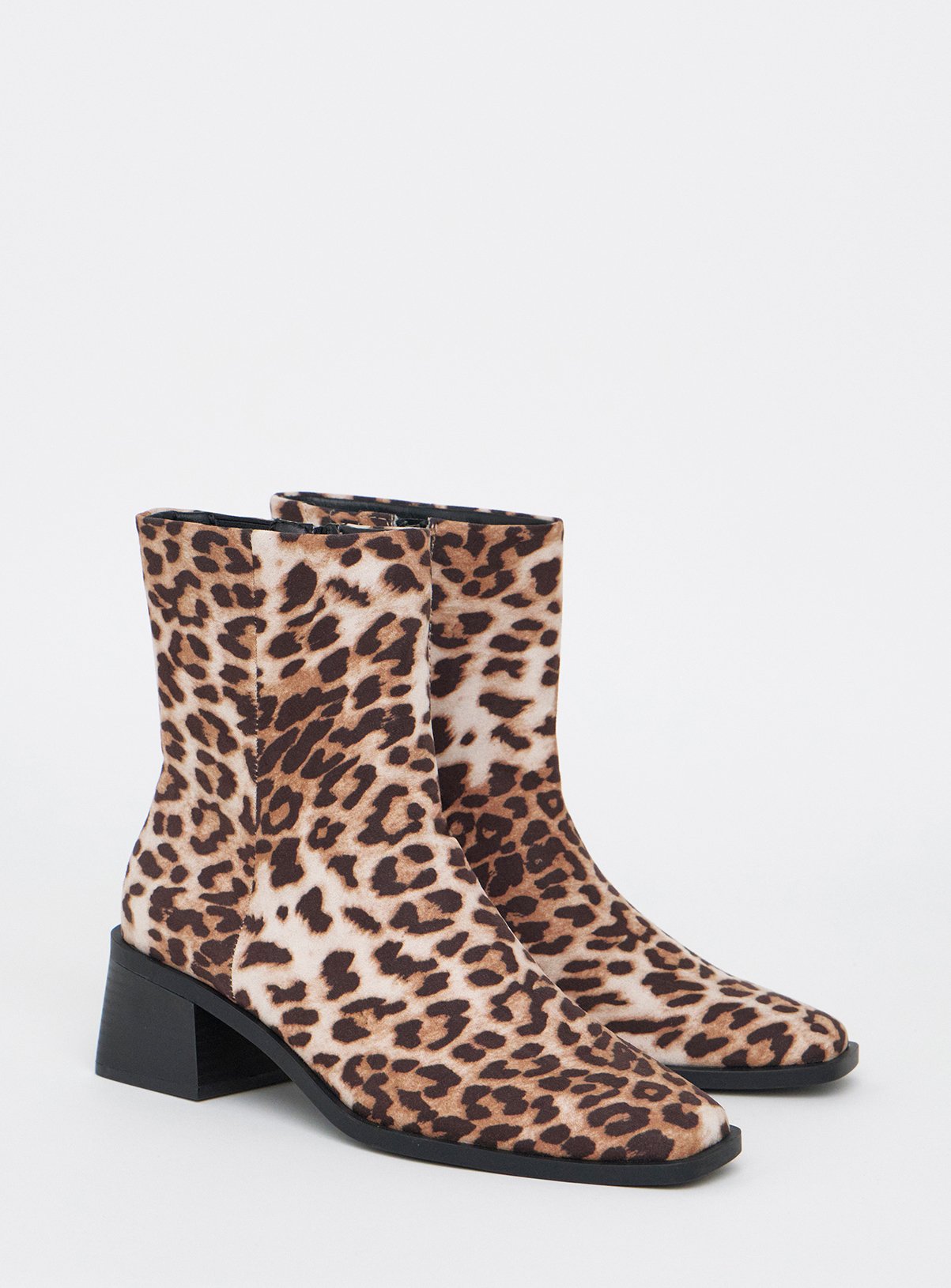 SIMPLY BE Square Toe Ankle Boot Extra Wide Fit 36 - Image 2 thumbnail